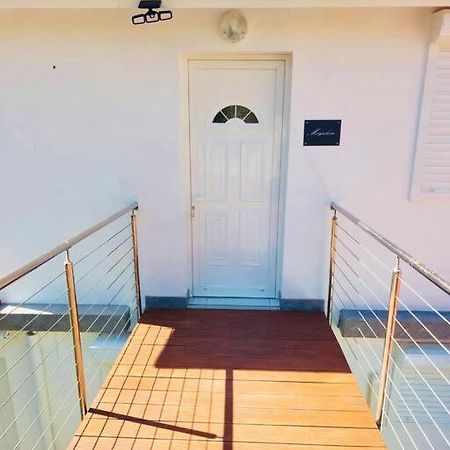 Apartamento Le Marjulem Terre-De-Haut Exterior foto